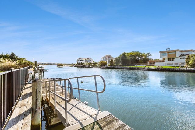 101 Jessup Lane, Westhampton Beach, NY 11978