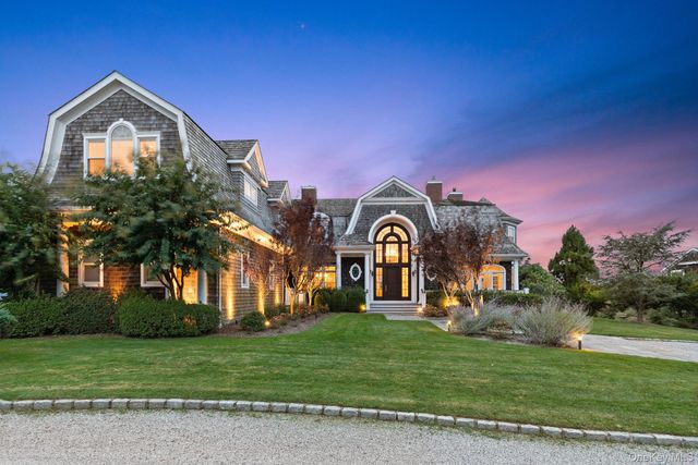 101 Jessup Lane, Westhampton Beach, NY 11978