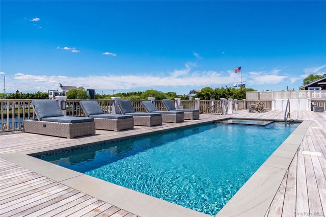 101 Jessup Lane, Westhampton Beach, NY 11978