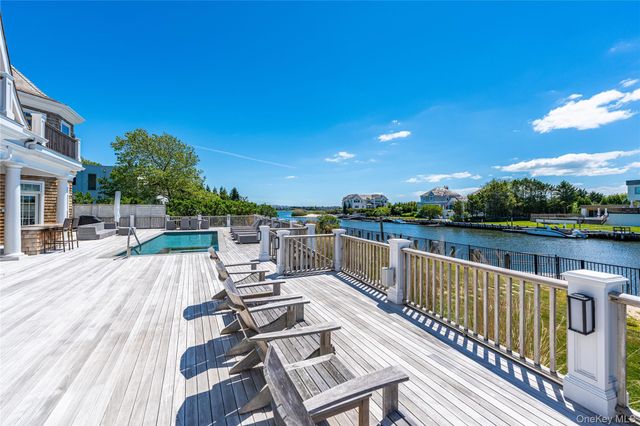 101 Jessup Lane, Westhampton Beach, NY 11978