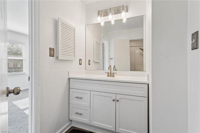 100 Wethersfield PARK, Yorktown, VA 23692