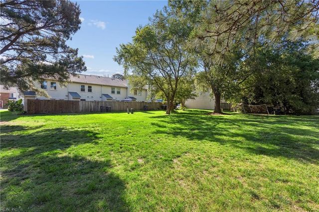 100 Wethersfield PARK, Yorktown, VA 23692