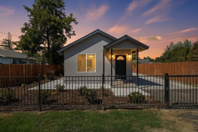 4950 Tulsa Ave, Olivehurst, CA 95961