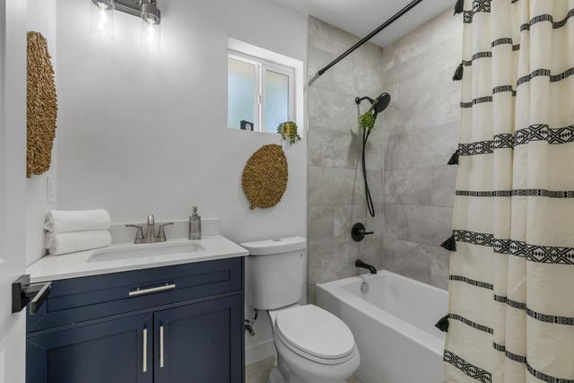 4950 Tulsa Ave, Olivehurst, CA 95961