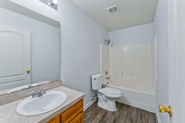 2135 FRESCO Drive, Middleburg, FL 32068