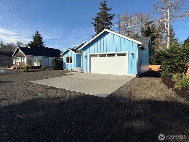 259 Olympic View Avenue NE, Ocean Shores, WA 98569