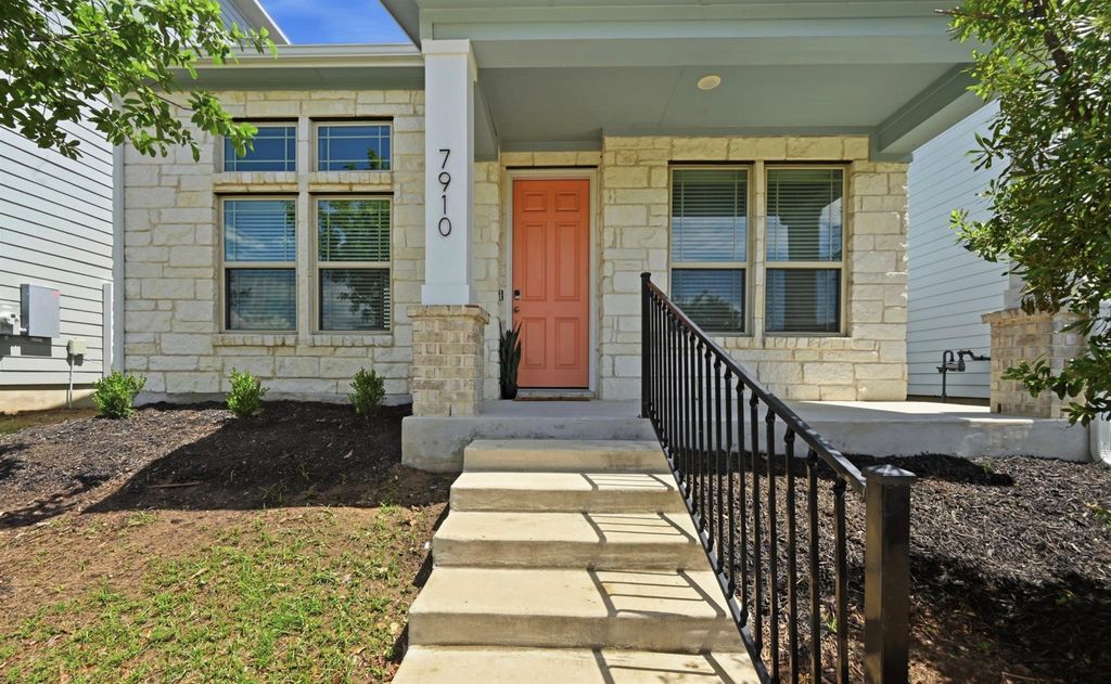 7910 Lennon DR, Austin, TX 78744