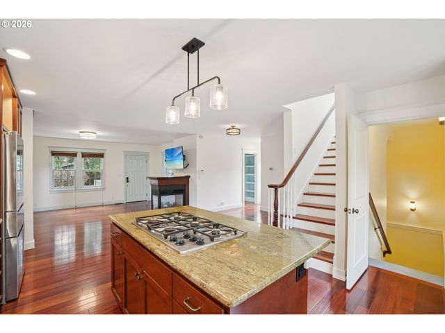 7108 Ne GOING St, Portland, OR 97218