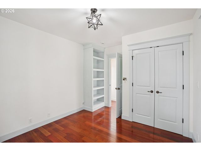 7108 Ne GOING St, Portland, OR 97218