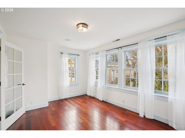 7108 Ne GOING St, Portland, OR 97218