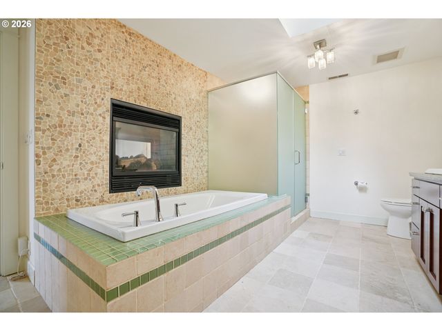 7108 Ne GOING St, Portland, OR 97218