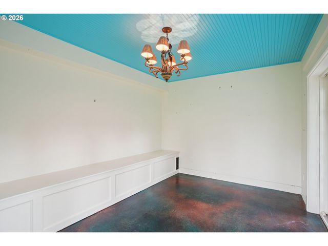 7108 Ne GOING St, Portland, OR 97218