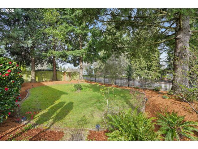 7108 Ne GOING St, Portland, OR 97218