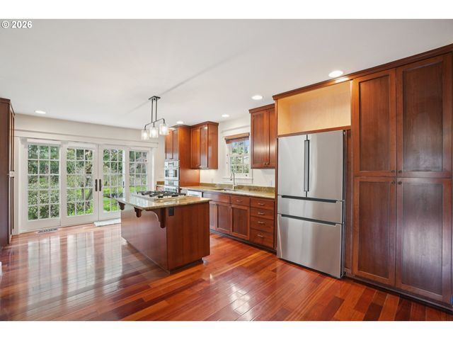 7108 Ne GOING St, Portland, OR 97218