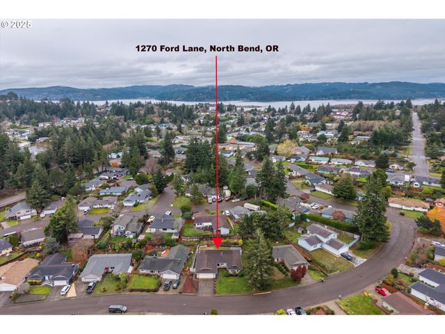 1270 FORD Ln, North Bend, OR 97459