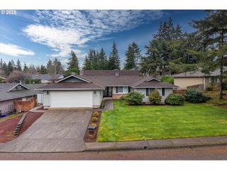 1270 FORD Ln, North Bend, OR 97459
