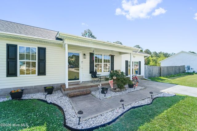 185 Liberty Park Road, Jacksonville, NC 28540