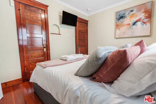 4253 Fountain Avenue, Los Angeles, CA 90029