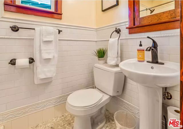 4253 Fountain Avenue, Los Angeles, CA 90029