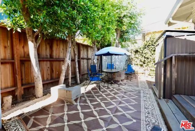 4253 Fountain Avenue, Los Angeles, CA 90029