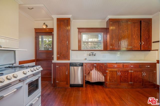 4253 Fountain Avenue, Los Angeles, CA 90029