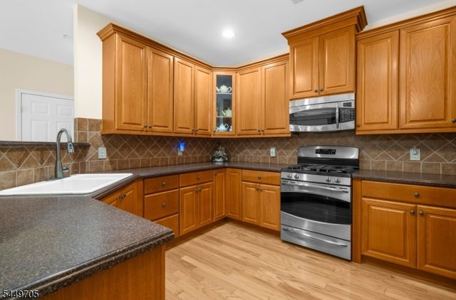 1215 Berry Farm Rd, Readington Twp., NJ 08889
