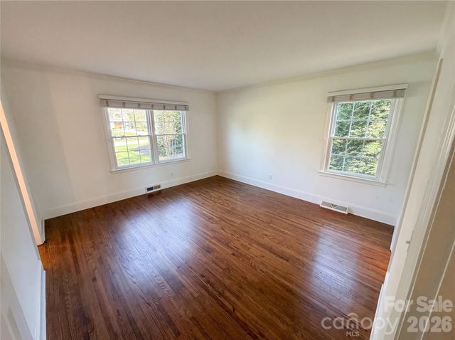 4467 Woodlark Lane, Charlotte, NC 28211