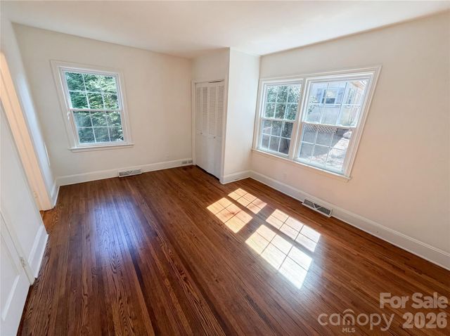 4467 Woodlark Lane, Charlotte, NC 28211