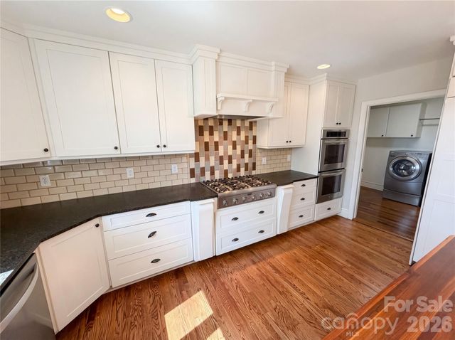 4467 Woodlark Lane, Charlotte, NC 28211