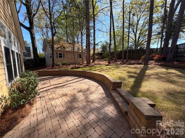 4467 Woodlark Lane, Charlotte, NC 28211