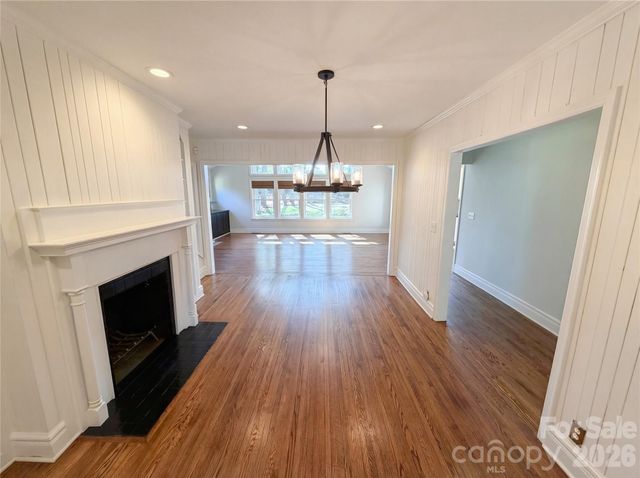 4467 Woodlark Lane, Charlotte, NC 28211