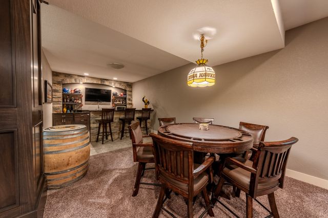2848 Prairie Rose Drive, Norwalk, IA 50211