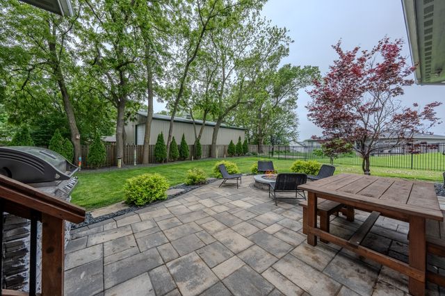 2848 Prairie Rose Drive, Norwalk, IA 50211