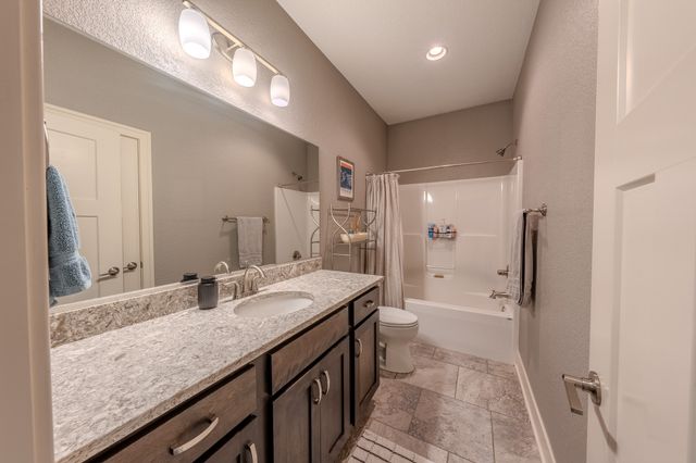 2848 Prairie Rose Drive, Norwalk, IA 50211
