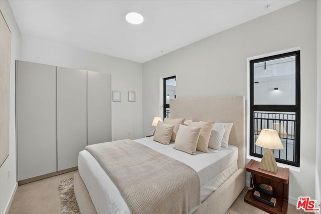 904 S New Hmapshire Avenue 403, Los Angeles, CA 90006
