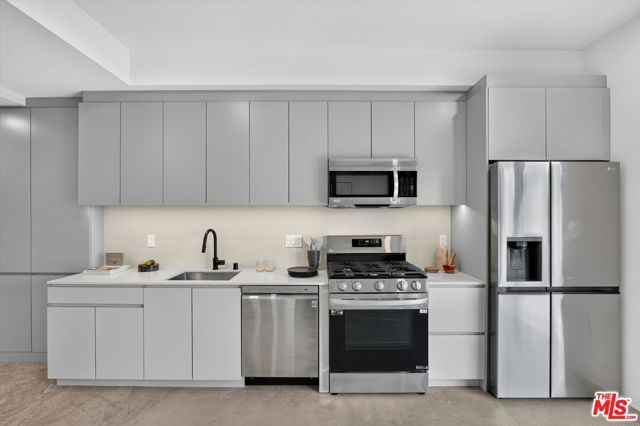 904 S New Hmapshire Avenue 403, Los Angeles, CA 90006