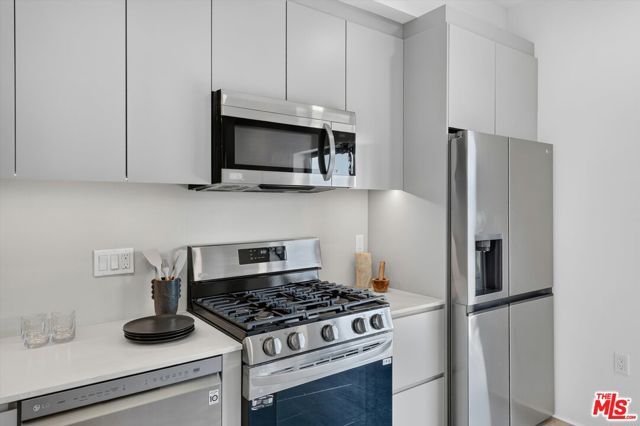 904 S New Hmapshire Avenue 403, Los Angeles, CA 90006