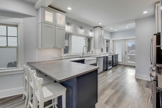 5120 Grand Avenue, Downers Grove, IL 60515