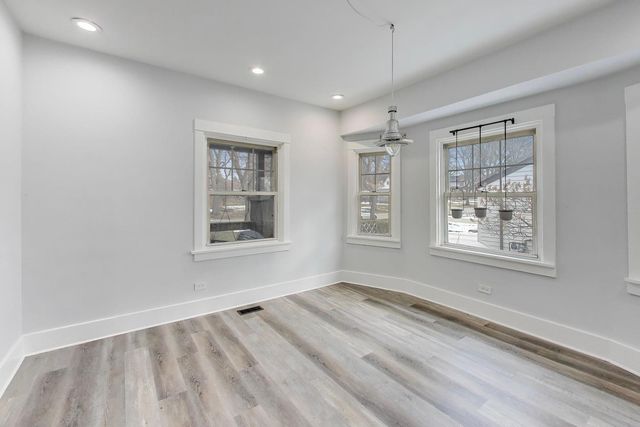 5120 Grand Avenue, Downers Grove, IL 60515