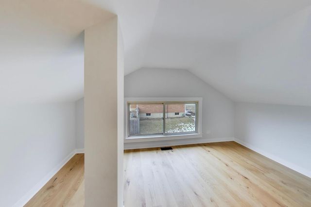 5120 Grand Avenue, Downers Grove, IL 60515