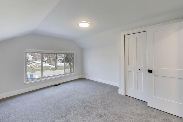 5120 Grand Avenue, Downers Grove, IL 60515