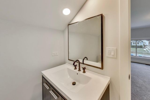 5120 Grand Avenue, Downers Grove, IL 60515