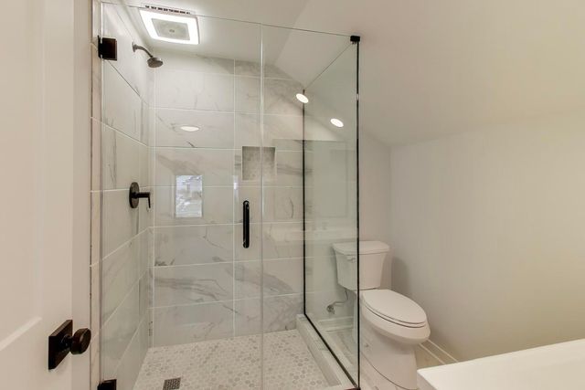 5120 Grand Avenue, Downers Grove, IL 60515