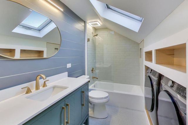 5120 Grand Avenue, Downers Grove, IL 60515