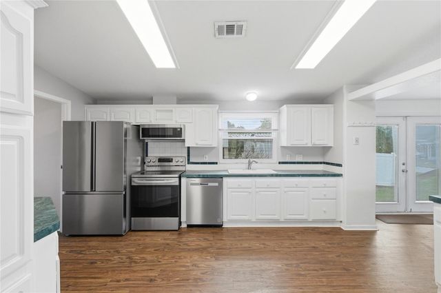 338 1ST AVENUE N, Lake Wales, FL 33859