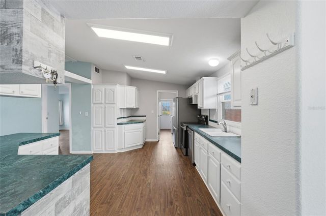 338 1ST AVENUE N, Lake Wales, FL 33859