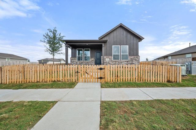 6401 Marsh LN, Buda, TX 78610