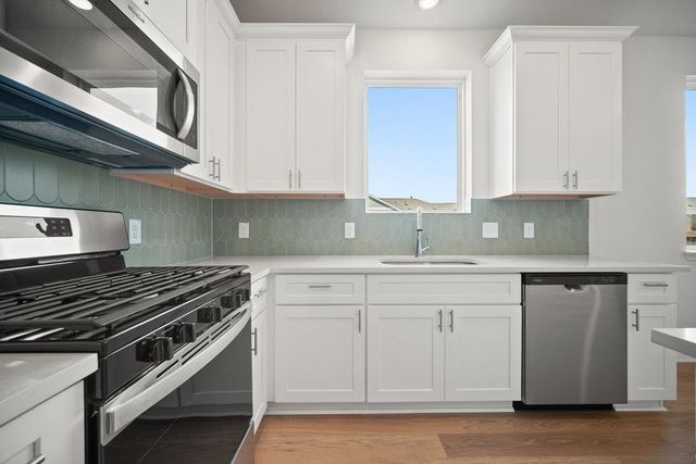 6401 Marsh LN, Buda, TX 78610