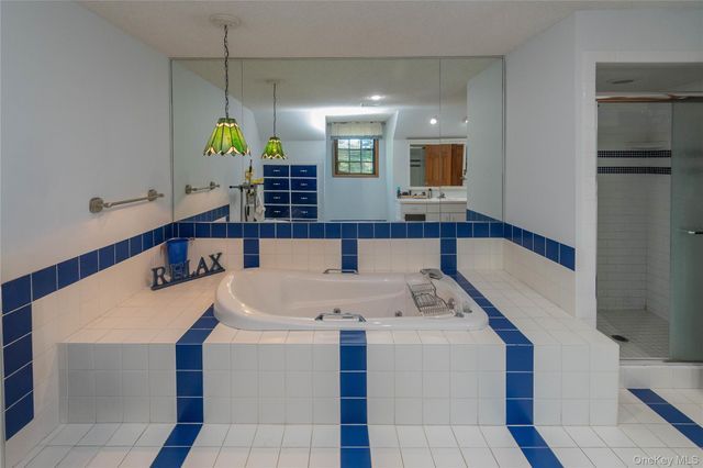 1 Far Horizons Drive, Newburgh, NY 12550