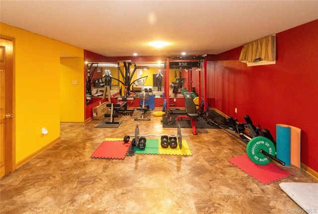 1 Far Horizons Drive, Newburgh, NY 12550